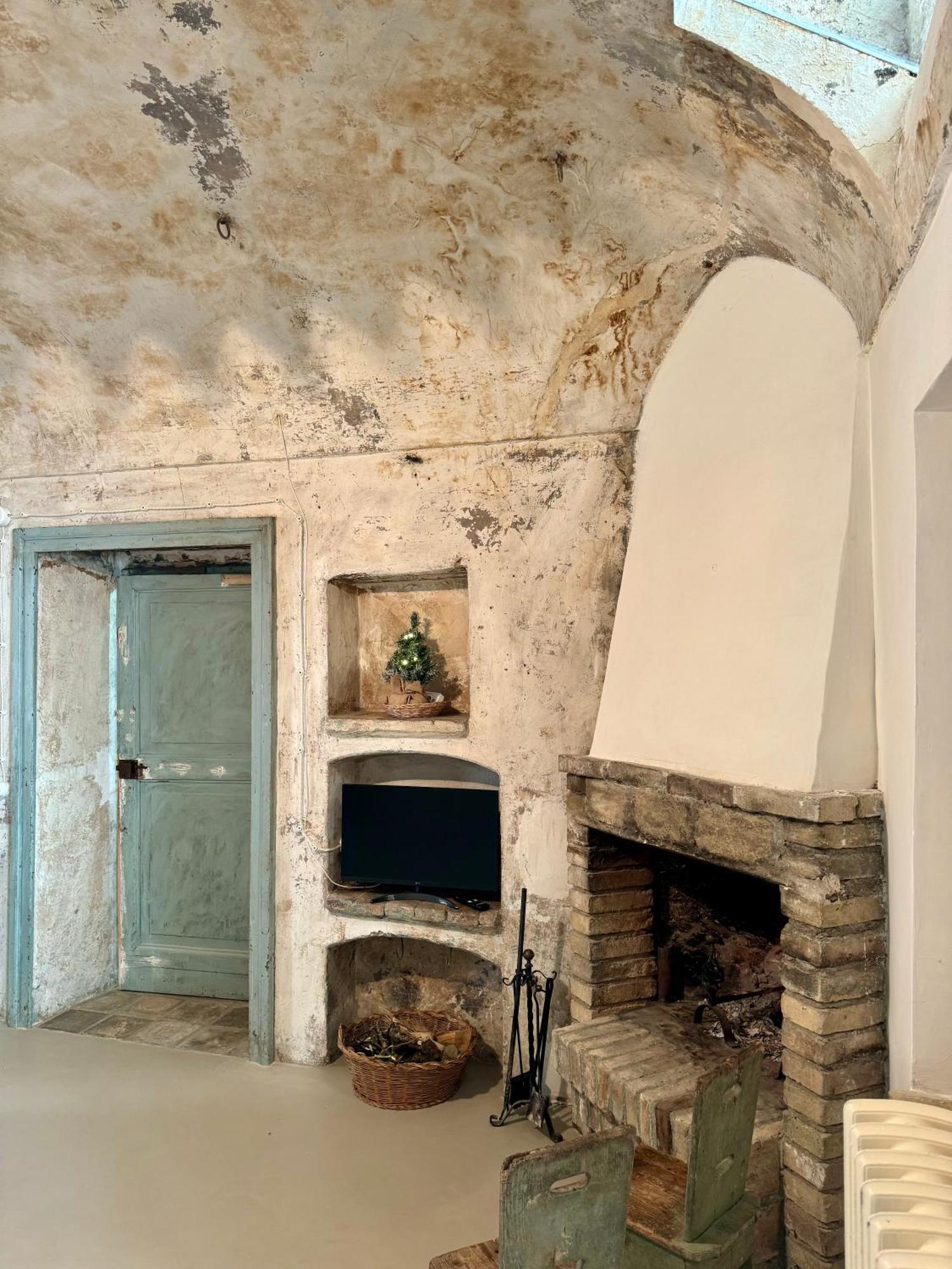 Retro Apartment Castel Di Sangro Bagian luar foto